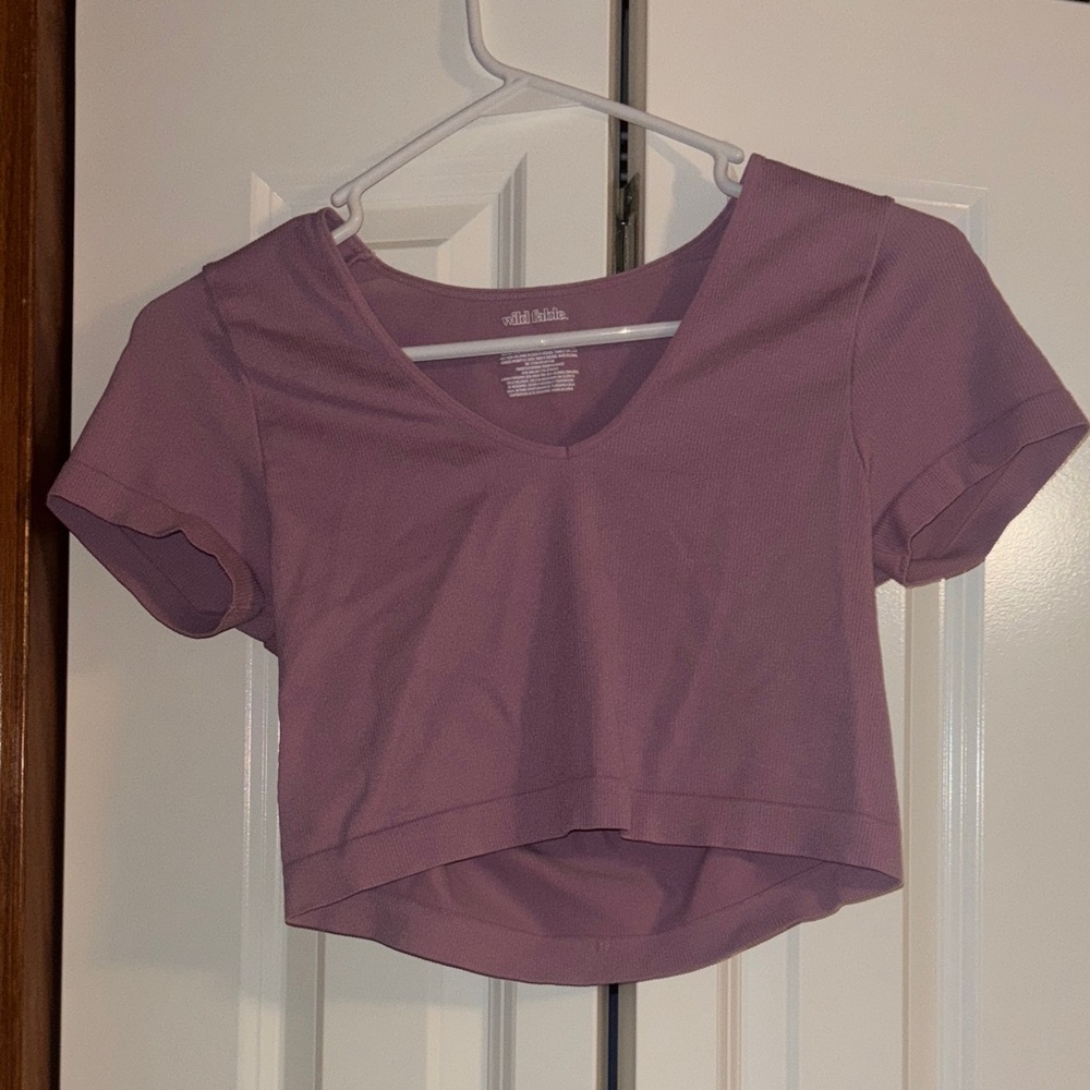 Wild Fable Peach and Purple V-Neck Top Size M